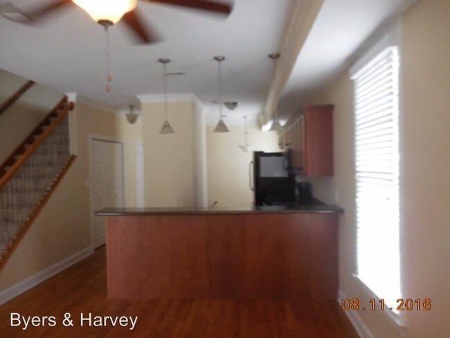 Building Photo - 2 br, 2.5 bath House - 119 Mcclure Street