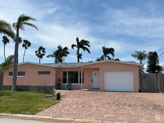 Building Photo - 112 Boca Ciega Rd