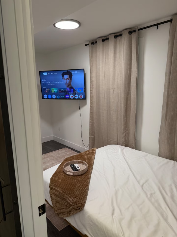 Building Photo - 5349 S Indiana Ave