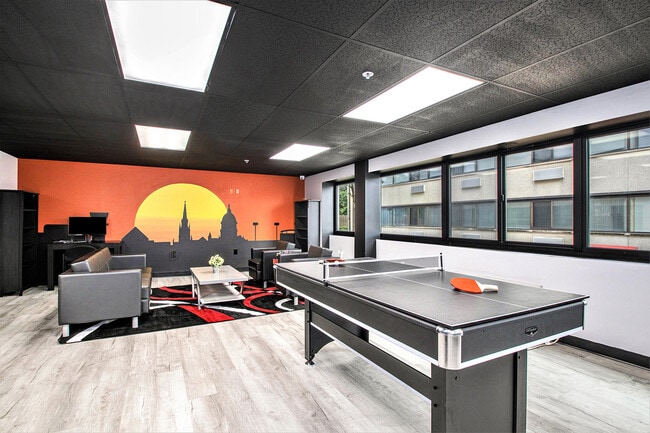 Foto del edificio - Riverwalk Commons- Student Housing