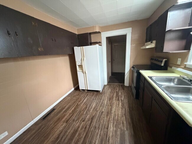 Foto del edificio - 607 Hazel-