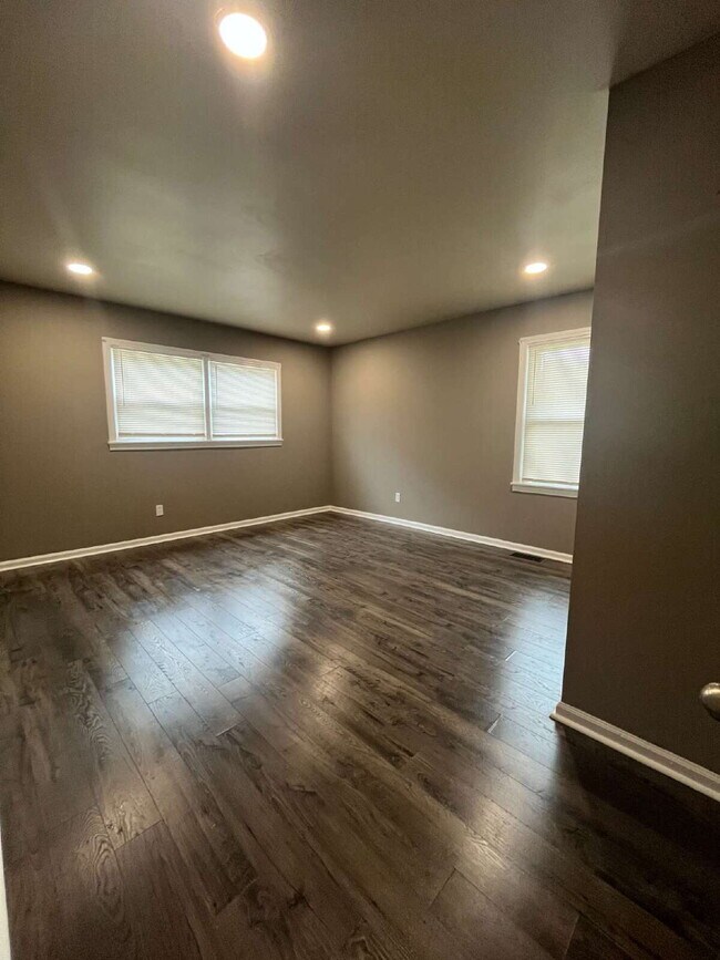 Foto del edificio - 6208 Cedar Point Dr NW