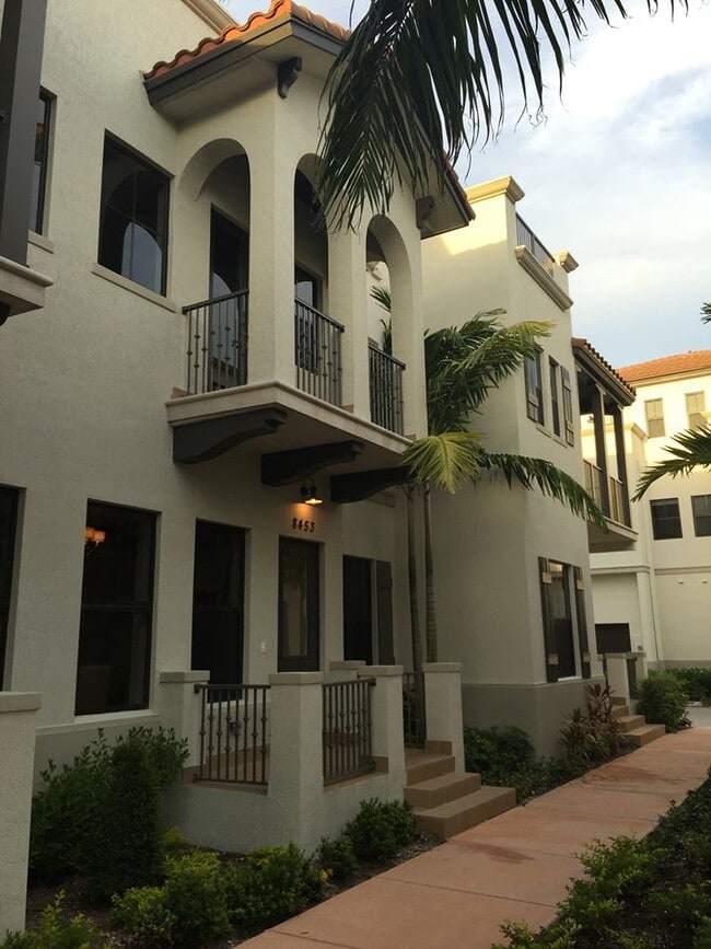 Building Photo - 8453 NW 51st Ter