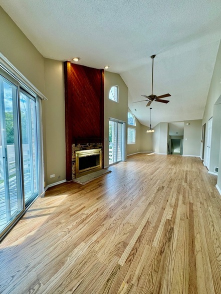 Building Photo - 1193 Ranchview Ct