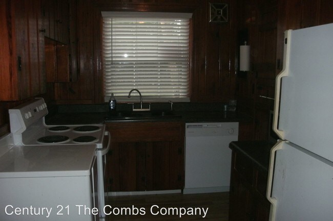 Foto del edificio - 3 br, 1.5 bath House - 1112 Western Avenue