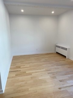 Building Photo - 5497 Av. Victoria