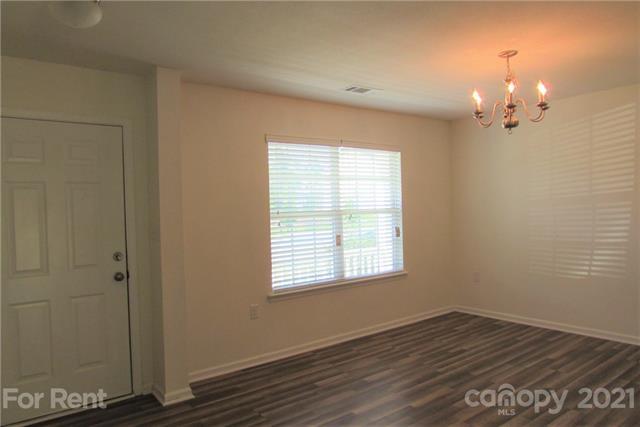 Building Photo - 1806 Eastway Dr