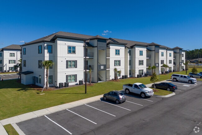 Building Photo - Atlantic Breeze Apartments