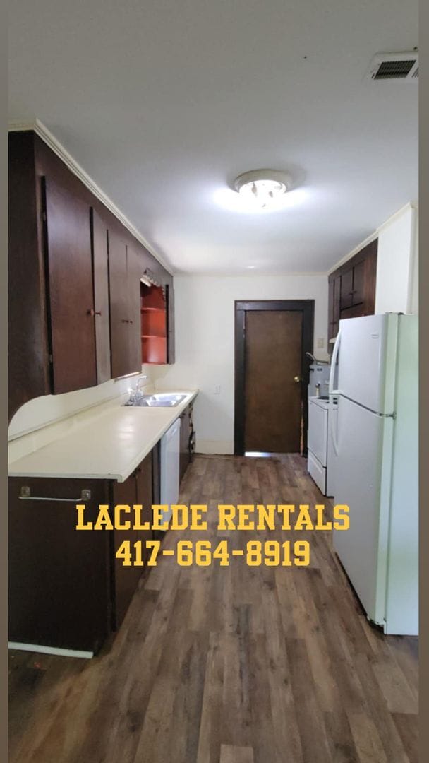 Building Photo - 2 BEDROOM 2 BATHROOM HOUSE FOR RENT