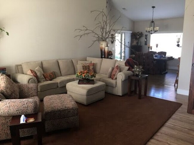 Foto del edificio - 3bd 2 ba