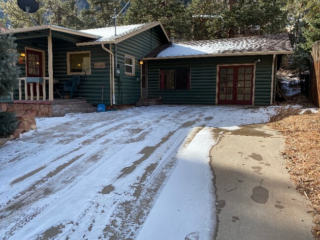 Building Photo - 10245 Ute Pass Ave
