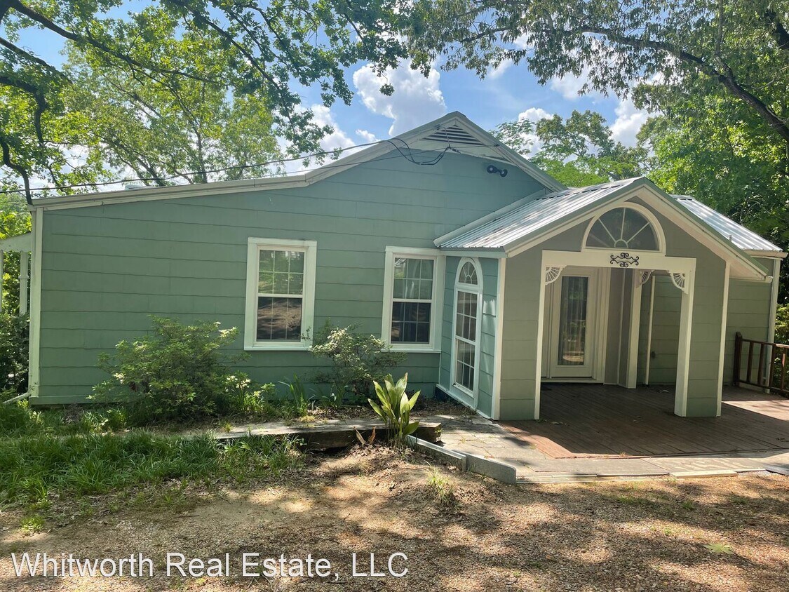 Primary Photo - 3 br, 1 bath House - 2110 17th St E