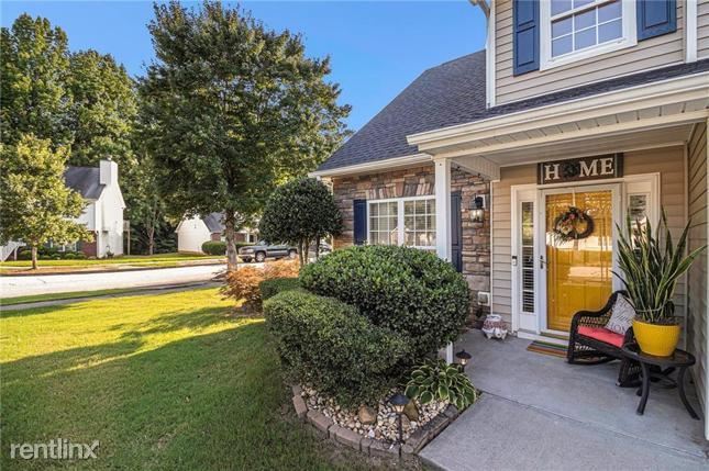 Foto principal - 3 br, 2 bath House - 323 i Breeze Meadow