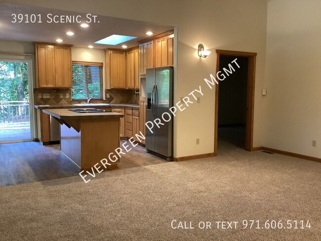 Foto del edificio - Cozy, Country 3-bedroom 2-bath Home on End...