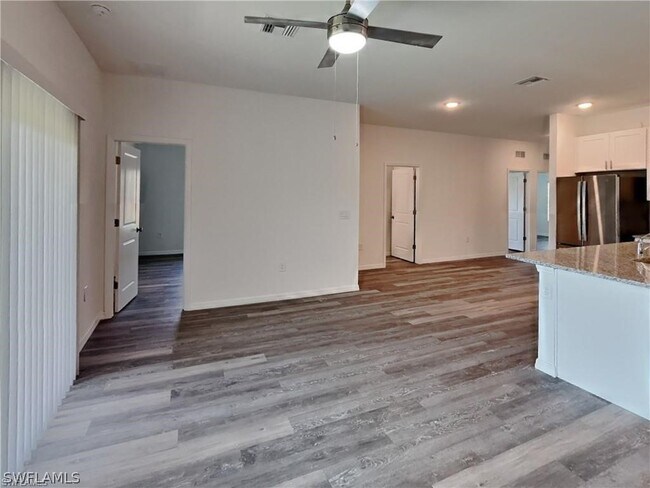Building Photo - 4914 Jordan Ave S