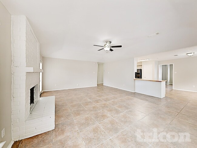 Building Photo - 11451 Stoughton Dr