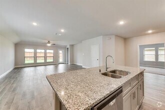 Building Photo - 3604 Lillian Ct