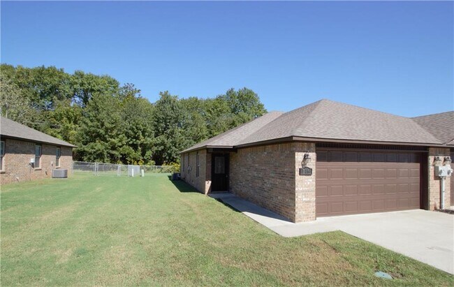 Foto del edificio - 136 Strozier Ln