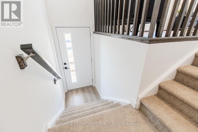 Building Photo - 205 Burke St