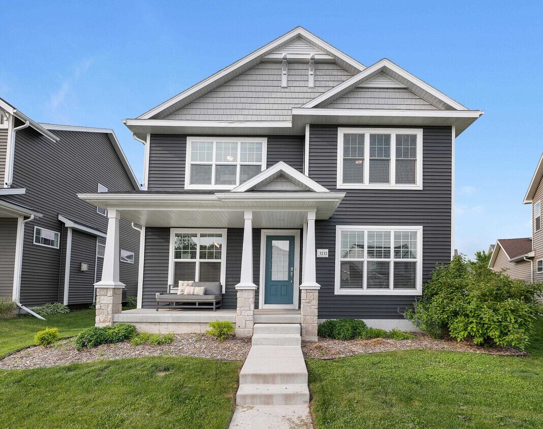 Foto principal - 1213 Twisted Branch Way