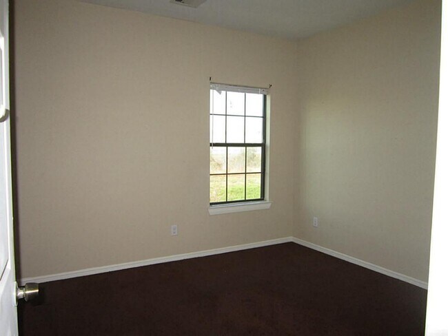 Building Photo - 4502 Mallow St