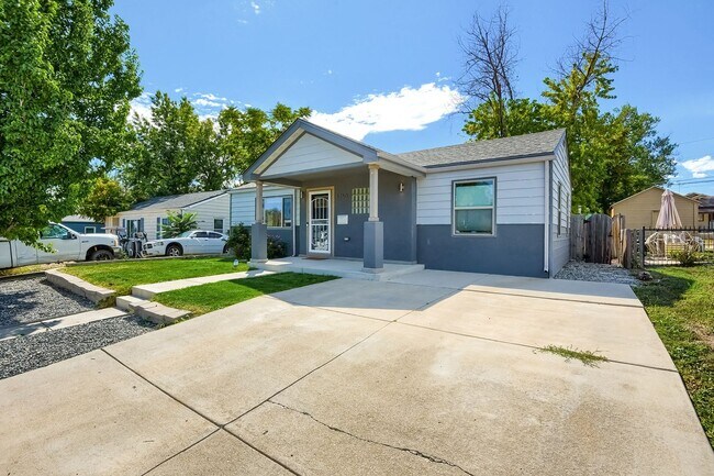 Foto del edificio - Three Bedroom Home in Denver!