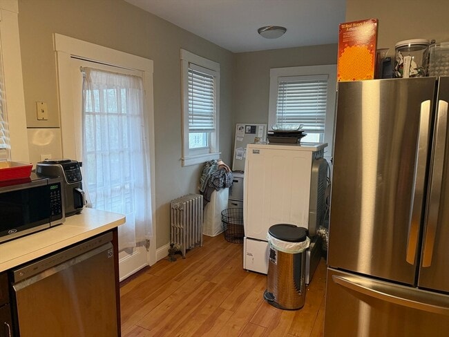 Foto del edificio - 31 Revere Rd