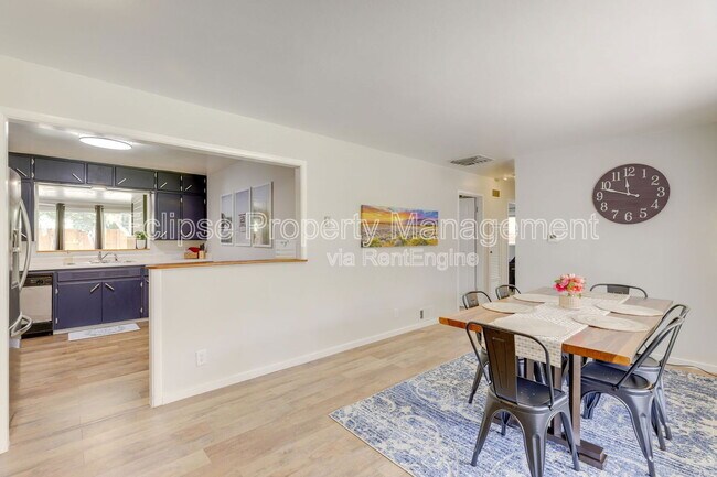 Foto del edificio - 1228 Bonito Ave