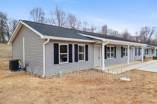Foto del edificio - 25 Cottage Ln
