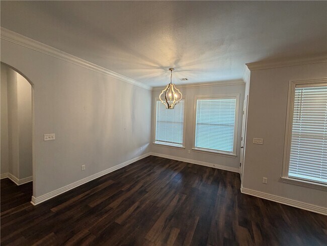 Foto del edificio - 2307 Brook Ln