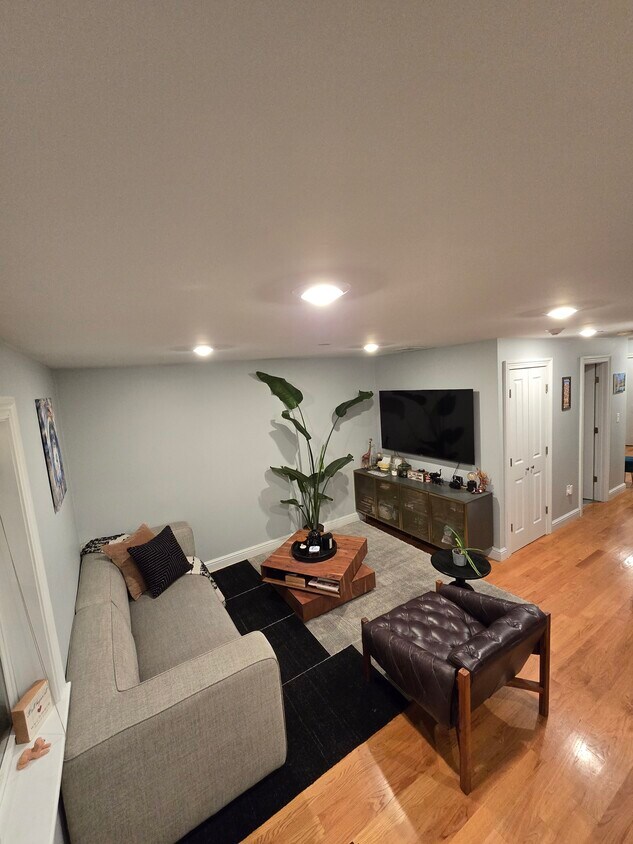 Foto principal - 216 E Eagle St