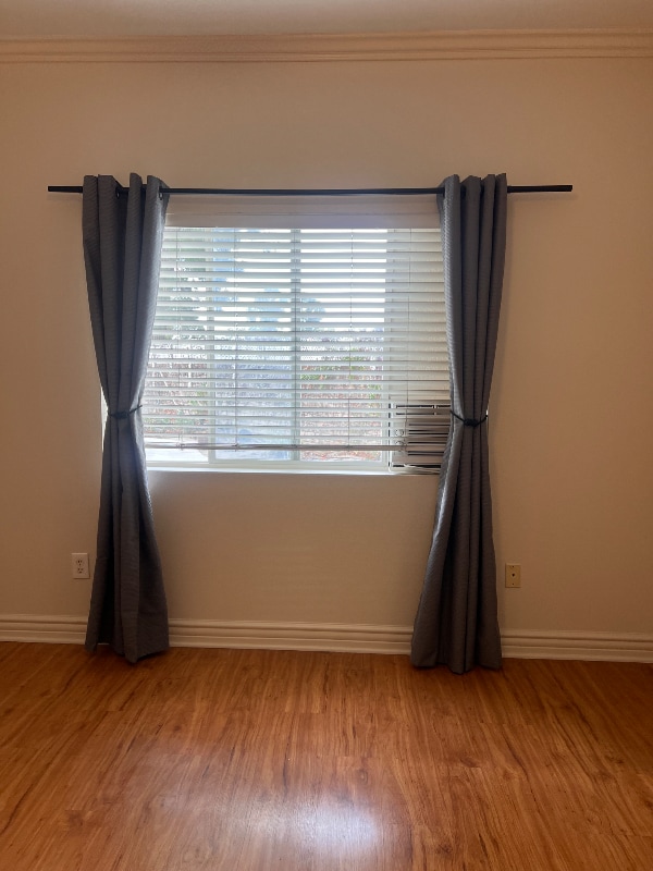 Building Photo - 11031 Dade Ln