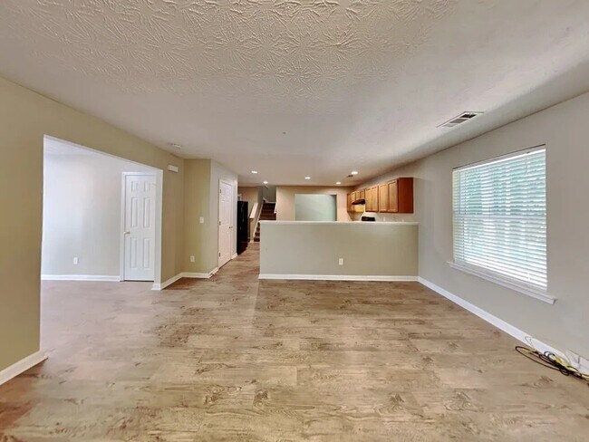 Foto del edificio - 4539 Parkway Cir