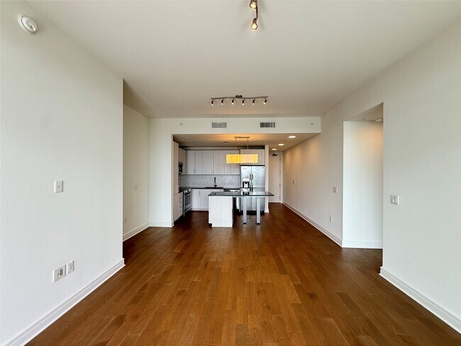 Foto del edificio - 3300 Main St