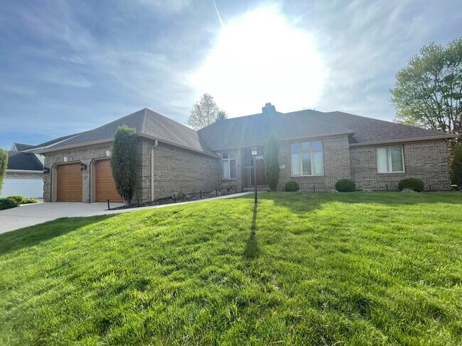 Building Photo - 6332 Quail Creek Blvd