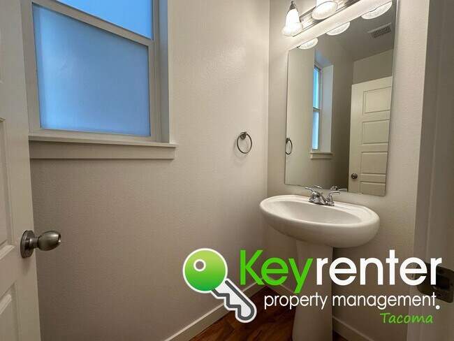 Foto del edificio - Puyallup Multi-level Fabulous 4Bed/2.5Bath...