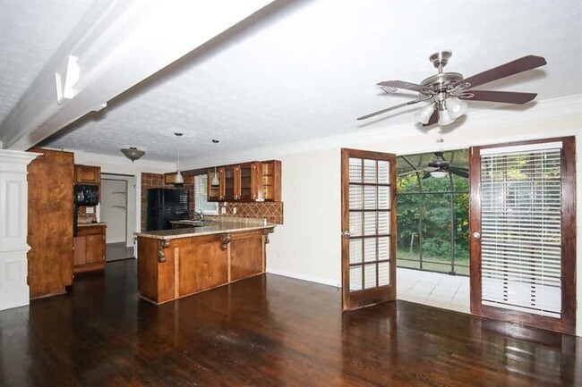 Foto del edificio - 1546 Calvin Davis Cir
