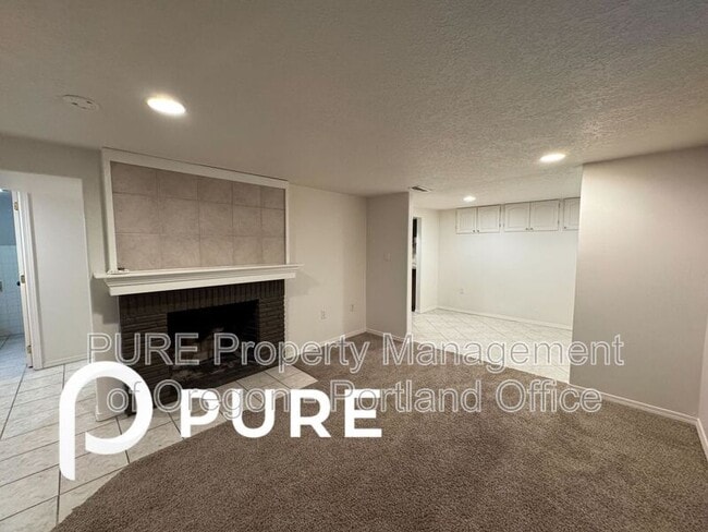Building Photo - 3740 SE 134th Ave