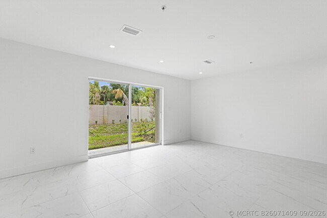 Foto del edificio - 4498 SW Port St Lucie Blvd