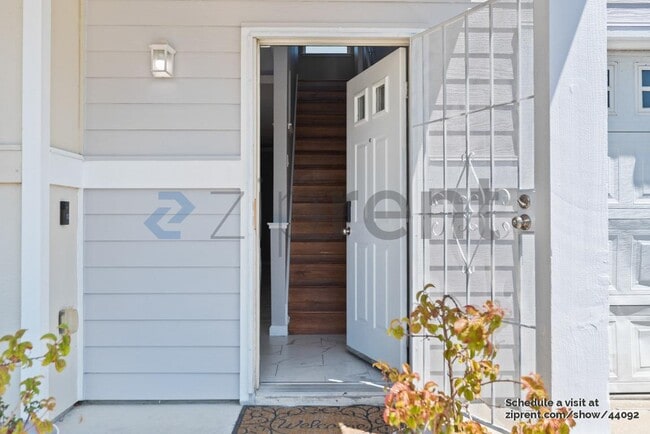Building Photo - 2715 Foothill Ave