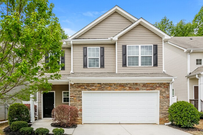 Foto principal - 317 Arrowhead Dr