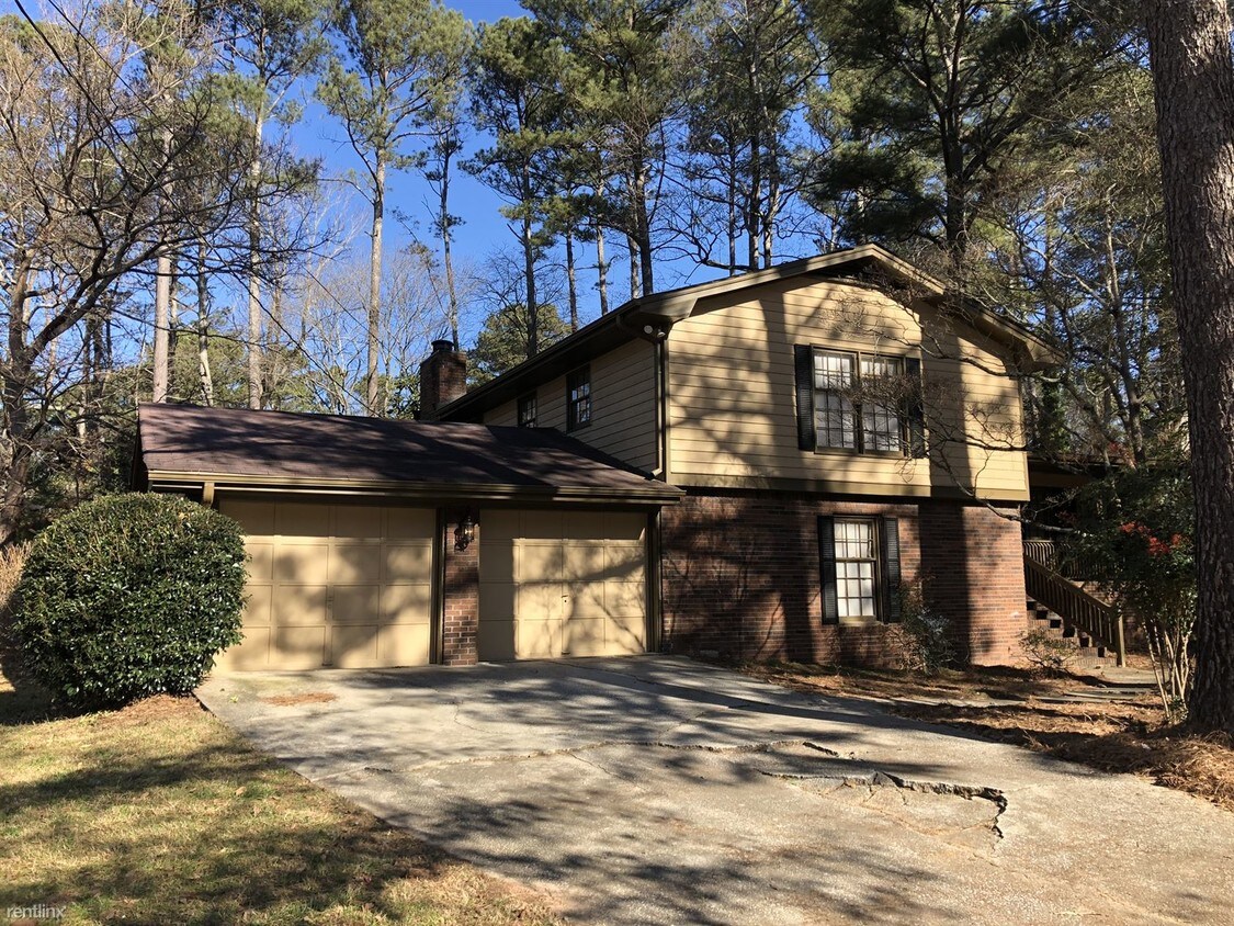 Primary Photo - 4 br, 2.5 bath House - 5175 Clearwater Dr