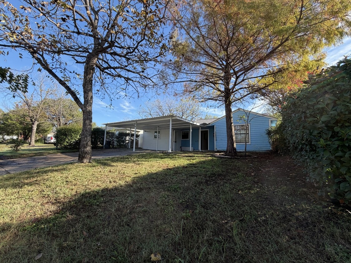 Photo - 317 Choctaw Trce (Grand Prairie, TX)