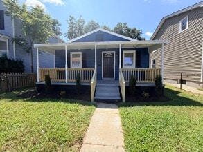 Building Photo - 611 Hazelhurst Ave
