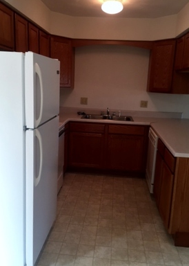 Building Photo - 1404 Sangamon Dr