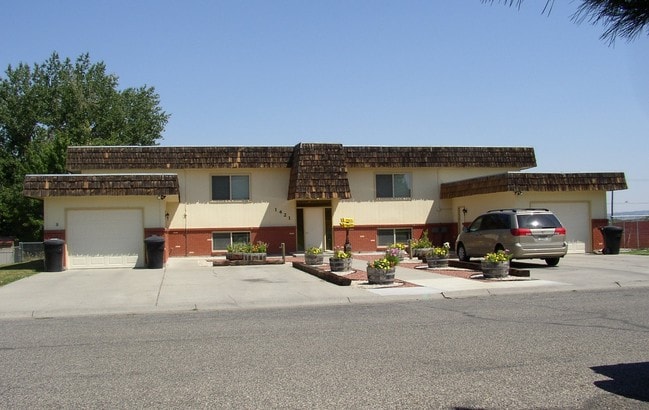 Building Photo - 1421 Sourdough Ln