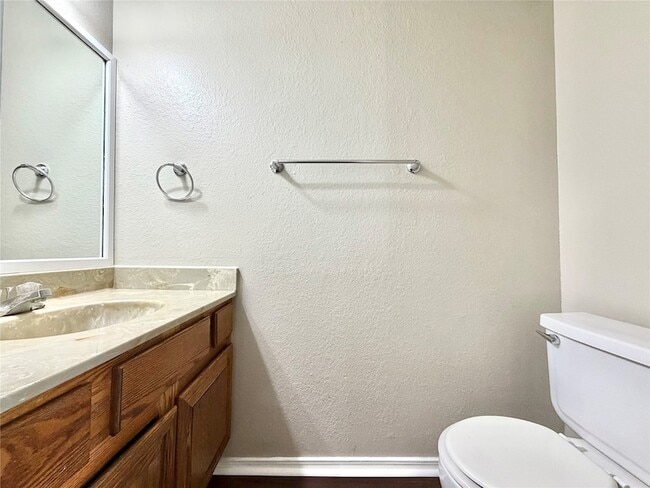 Photo - 3051 Olympia Dr Apartment