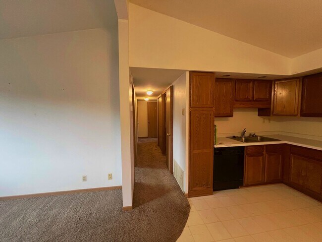 Foto del edificio - 2306 Radtke Ave