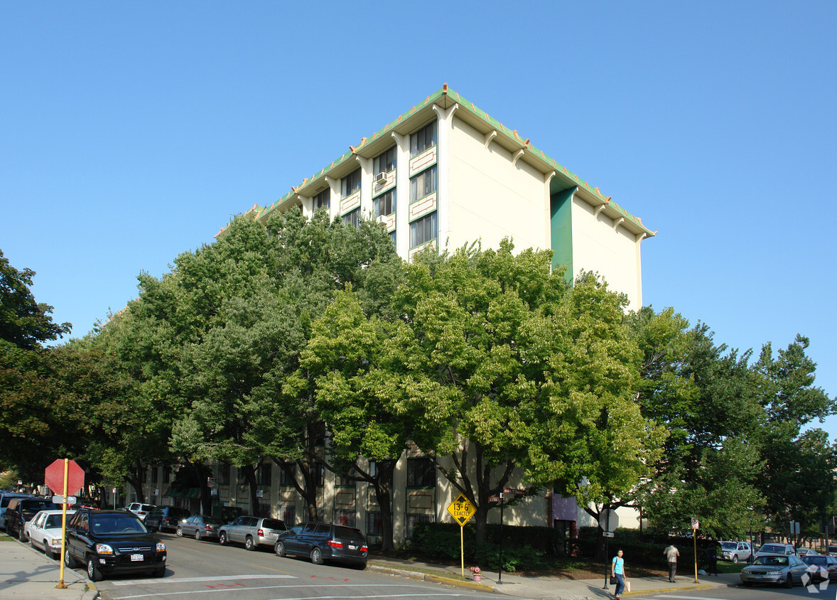 Foto del edificio - Chinatown Elderly Apartments