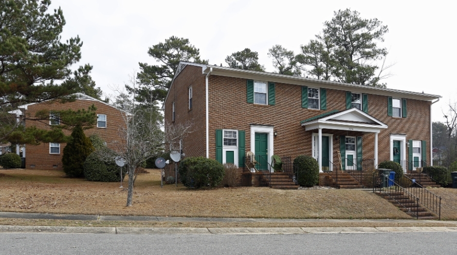 Primary Photo - Green Valley Apartments